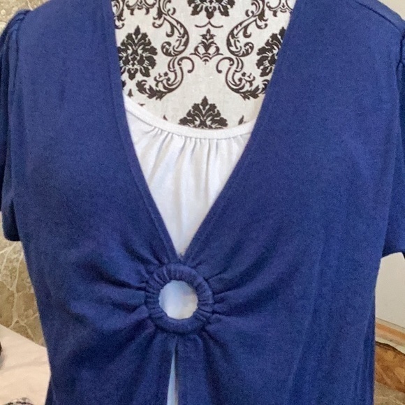 Reference Point Top - Picture 1 of 4